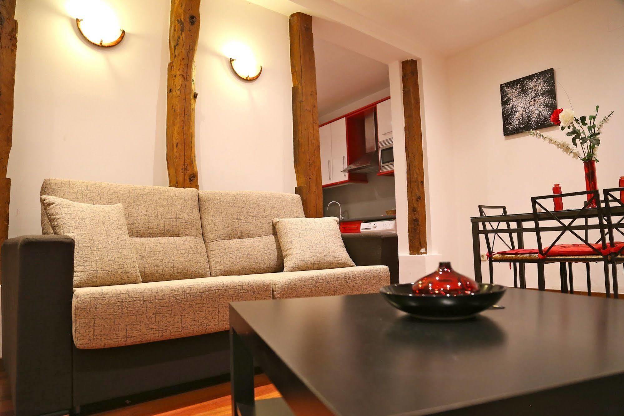 Prado Apartments Madrid Buitenkant foto