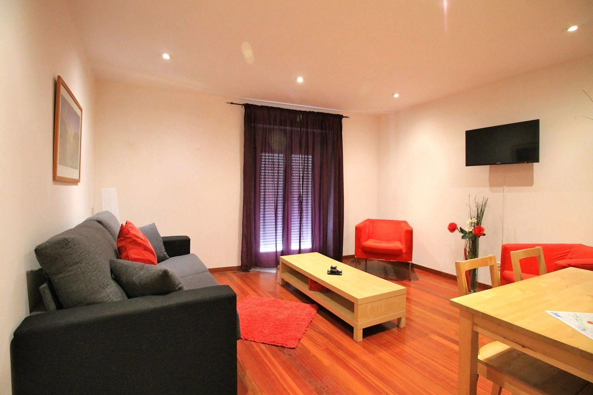 Prado Apartments Madrid Buitenkant foto