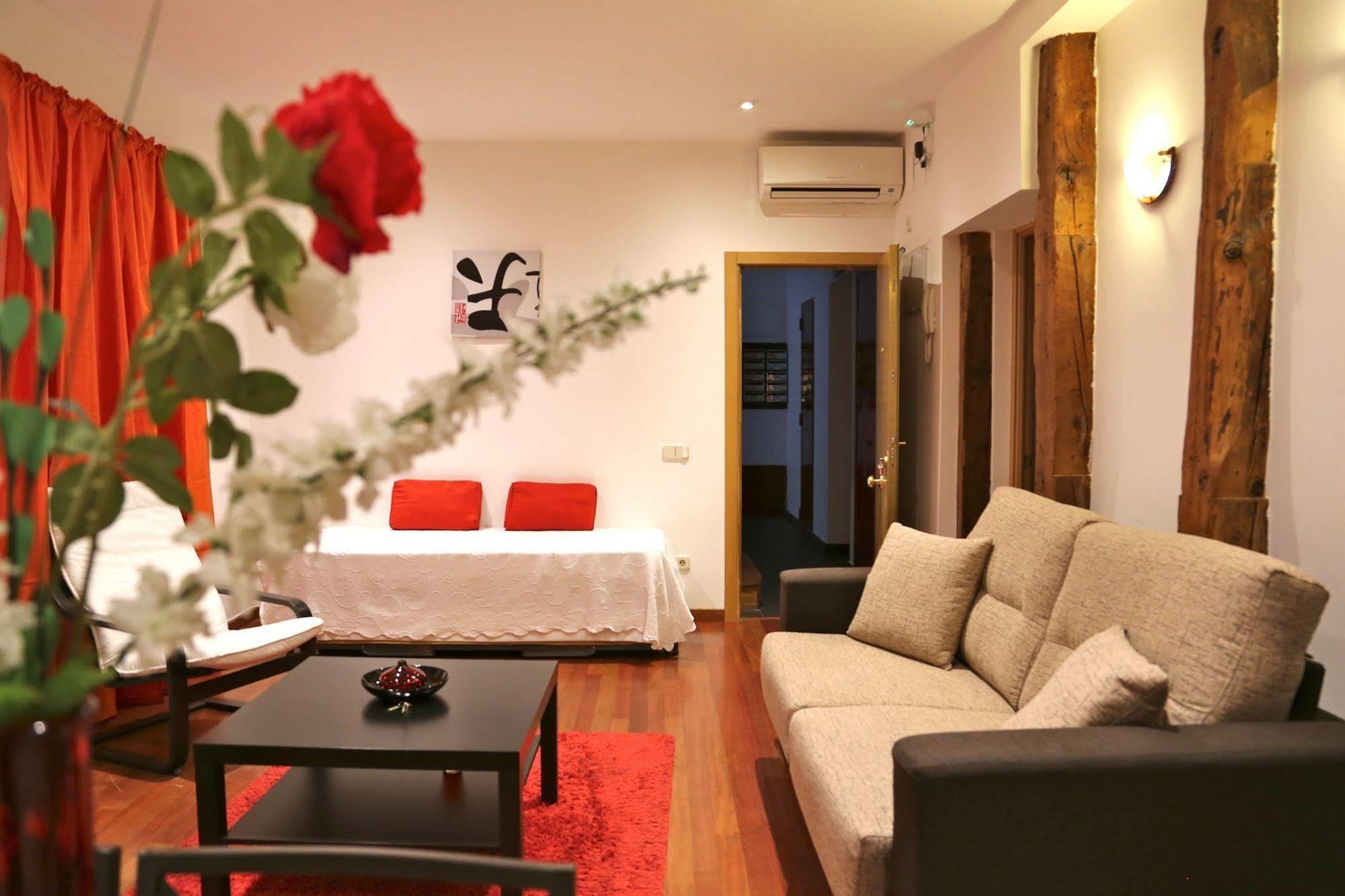 Prado Apartments Madrid Buitenkant foto